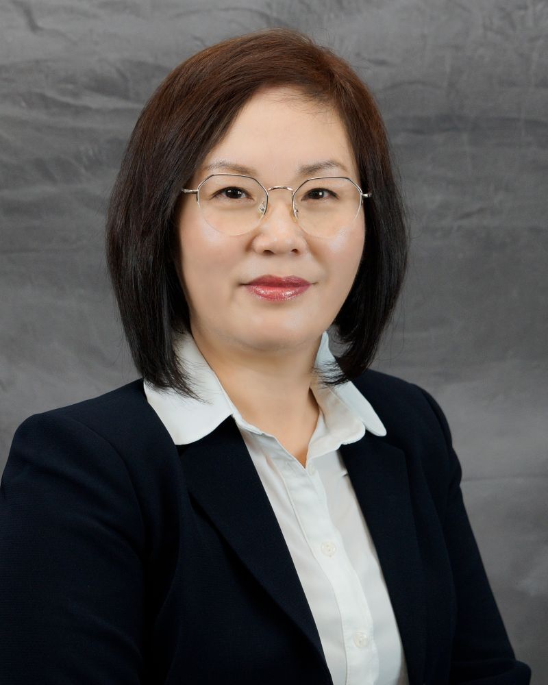 EVELYN KIM 