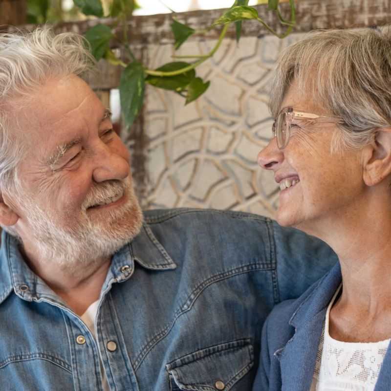 부모의 은퇴, 자녀의 독립… 교차하는 세대의 재정 현실